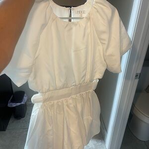 TCEC White Puff Sleeve Dress